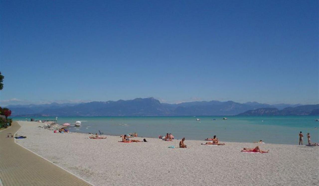 Casa Vacanza & Suite Joy Peschiera del Garda Luaran gambar